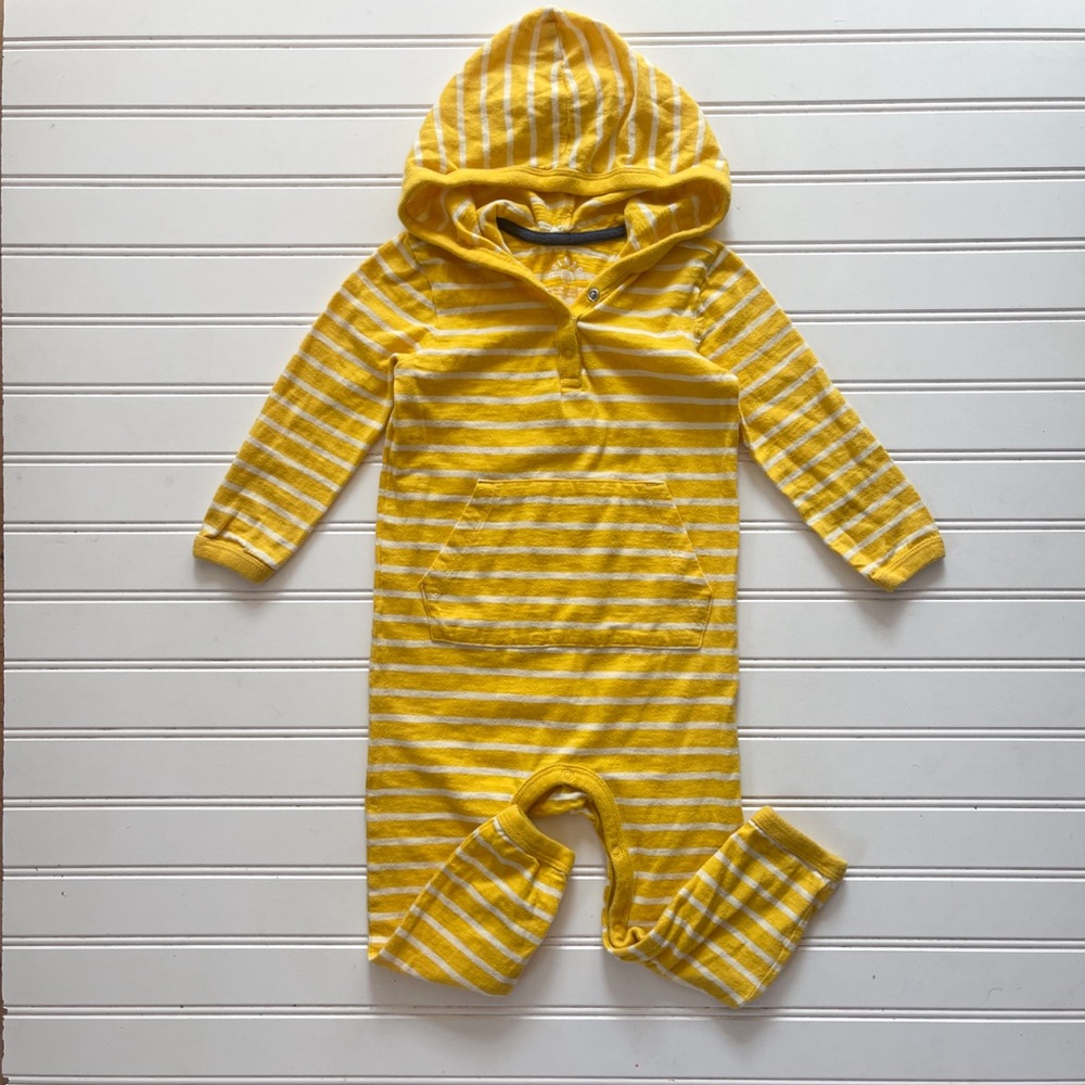 MAISONETTE PRIMARY VGUC Marigold Yellow Striped Hooded Romper